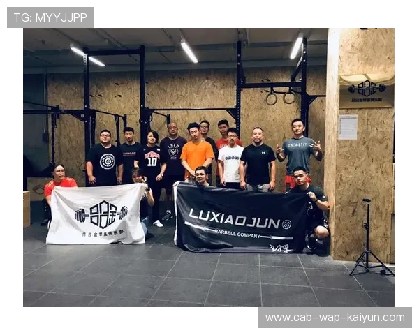 举重俱乐部完善青少年训练档案与家庭沟通机制，青少年举重训练计划